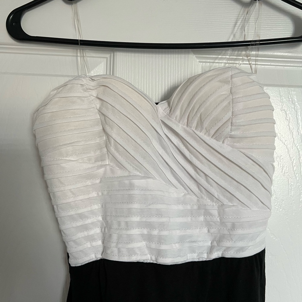 Dress - Picture 2 of 6